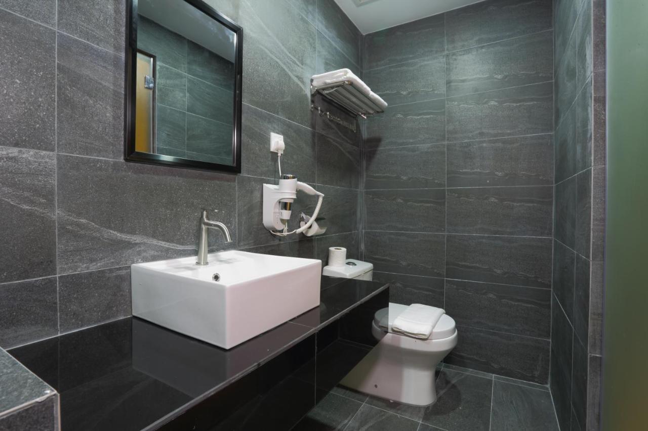 Capital O 9010 Yee Hotel Johor Bahru Kültér fotó